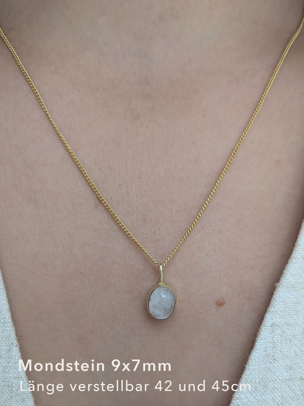 Kette Mondstein