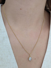 Kette Mondstein
